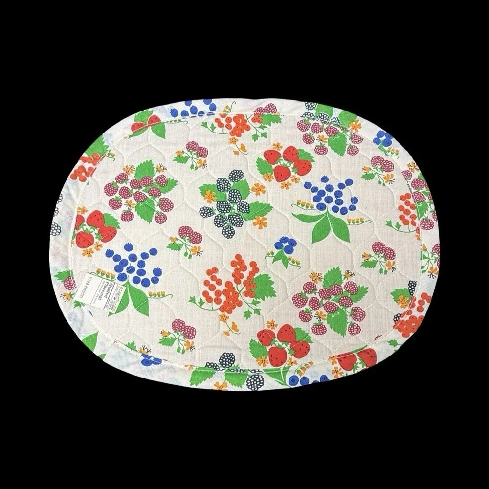 Vintage‎ Quilted Placemats Berries Cottagecore Country Granny Kitchen Set Of 4